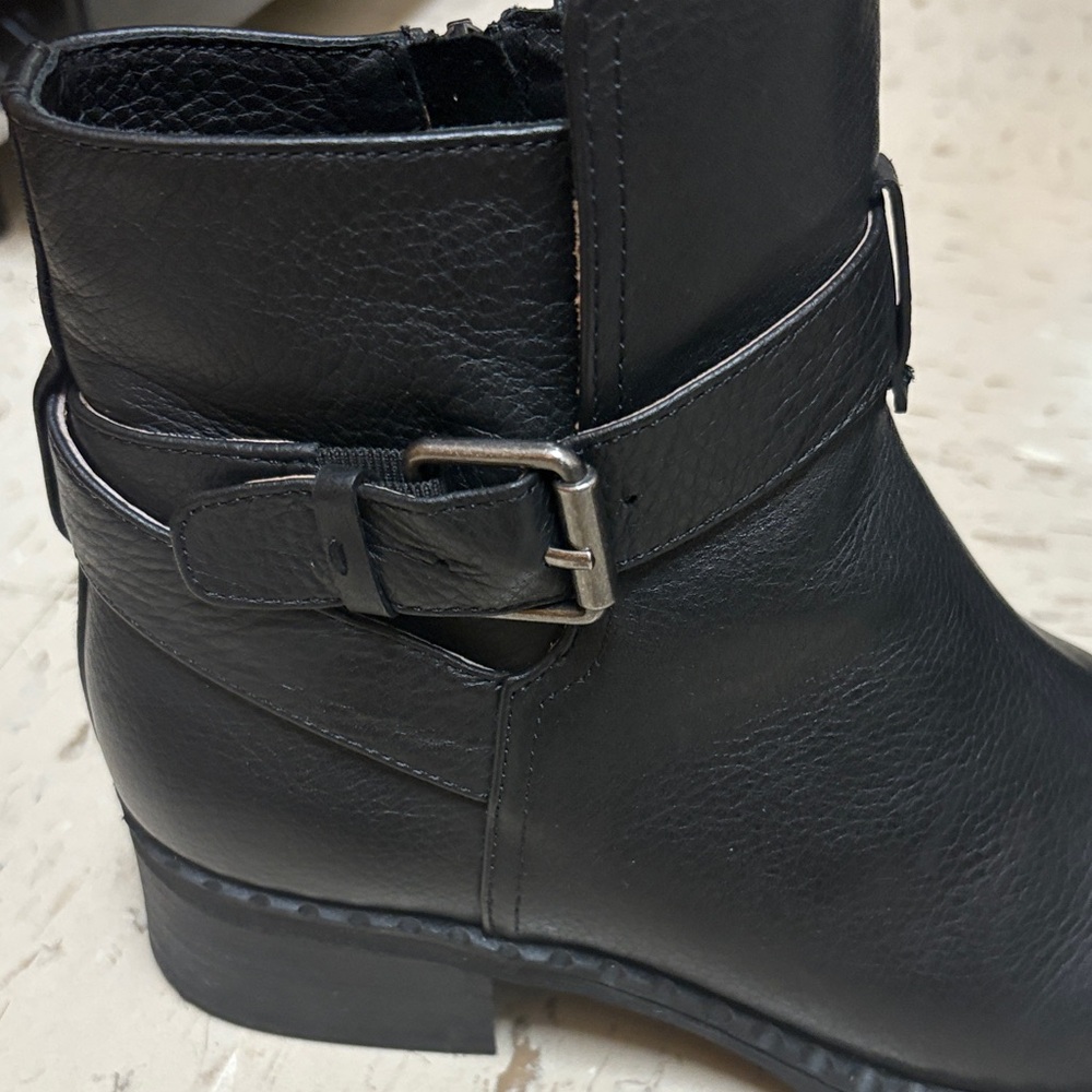 Gentle Souls by Kenneth Cole Black Ankle Boots Size 7M - Picture 14 of 16